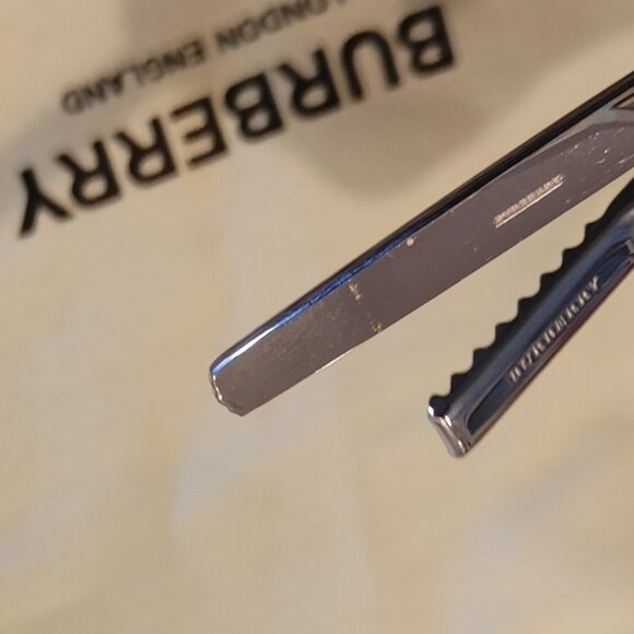 Burberry Tie Clip, metal, silver-tone, comes with baggie as pictured. - Picture 15 of 16